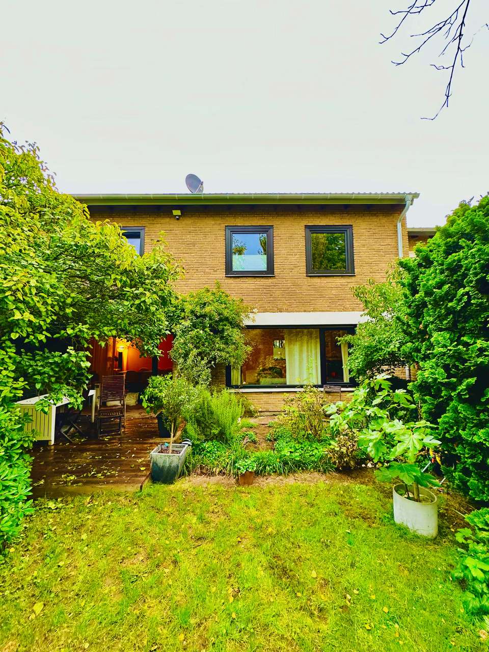 TRAUMHAUS energetisch modernisiert, Luftwärmepumpe und neues Dach 2023, Gartenhaus, sep. Stellplatz