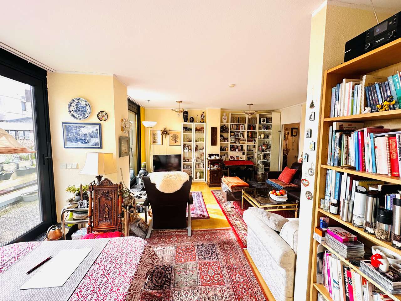 Helle 3 Zimmer mit Stellplatz, großem Balkon und Schwimmbadnutzung für Ihr neues Wohfühl-Zuhause