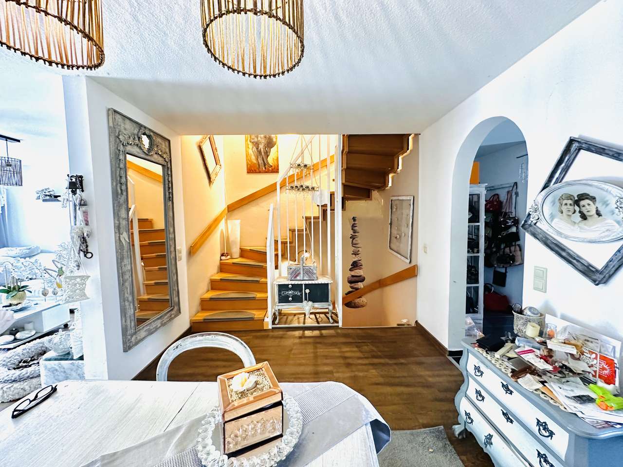 IHR NEUES FAMILIENHAUS MIT GARTEN, KELLER, BAUJAHR 1994, ZWEI STELLPLÄTZE