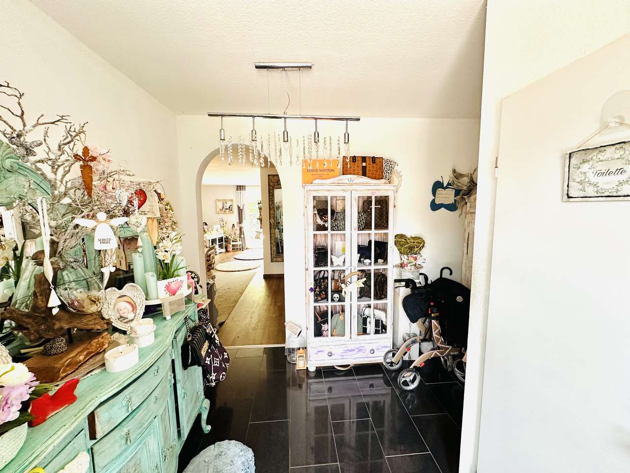 IHR NEUES FAMILIENHAUS MIT GARTEN, KELLER, BAUJAHR 1994, ZWEI STELLPLÄTZE