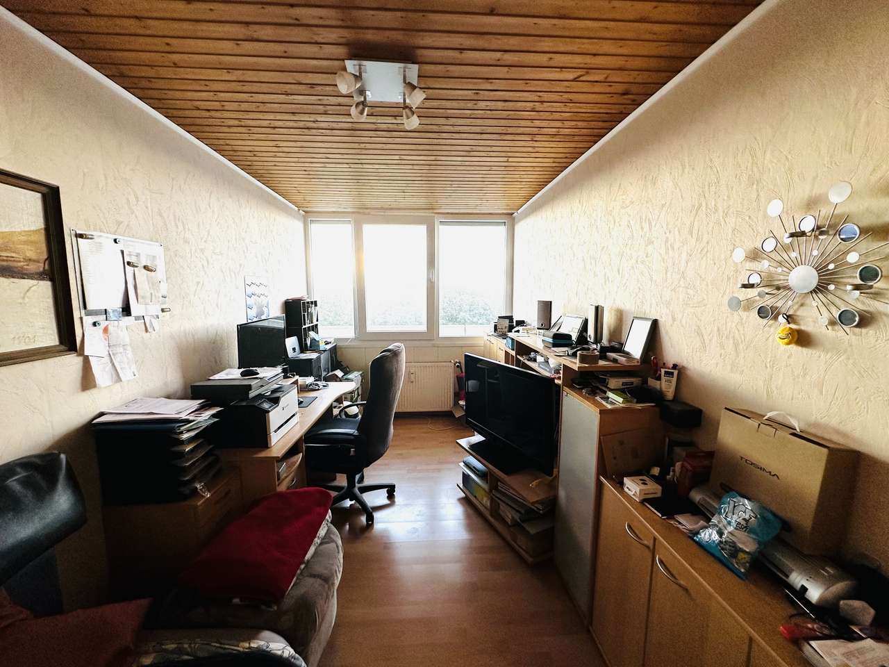 TRAUMWOHNUNG MIT TRAUMBLICK 106 qm, großer Balkon, 4 Zimmer, Bad, Aufzug, Garage