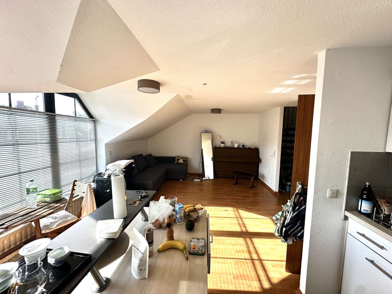 Maisonette Wohnung 2 Zimmer, Balkon,Einbauküche im DG,Duplex Stellplatz, 4.OG ohne Aufzug