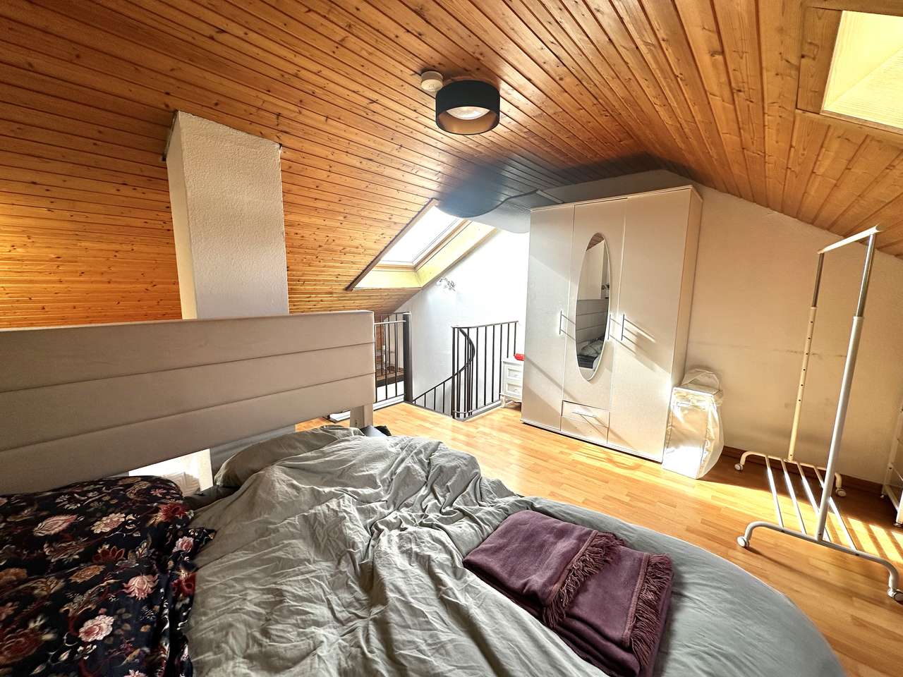 Maisonette Wohnung 2 Zimmer, Balkon,Einbauküche im DG,Duplex Stellplatz, 4.OG ohne Aufzug