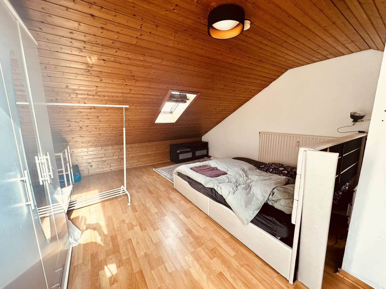 Maisonette Wohnung 2 Zimmer, Balkon,Einbauküche im DG,Duplex Stellplatz, 4.OG ohne Aufzug