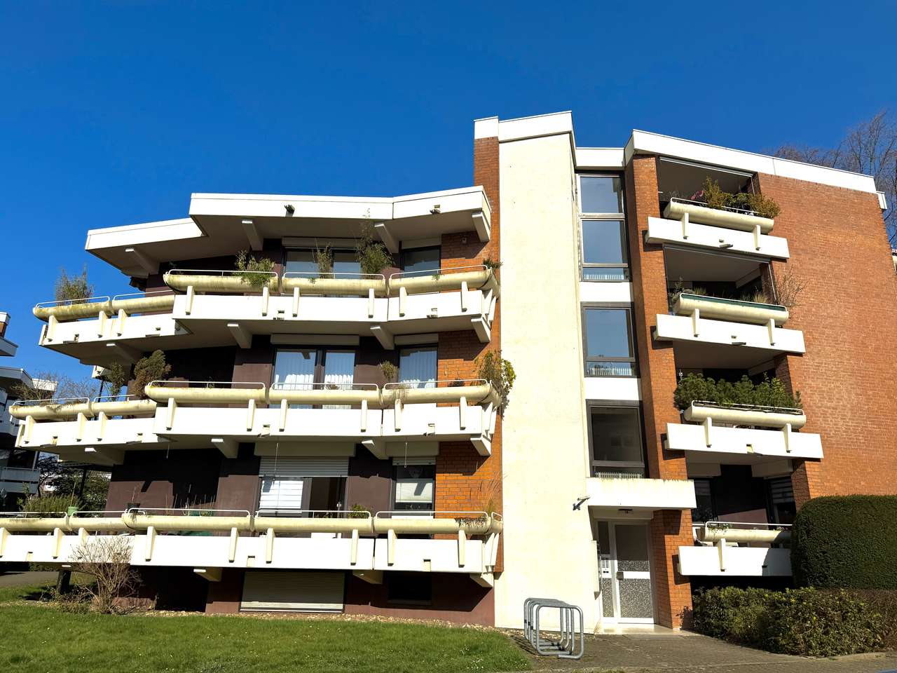Wohnung als Kapitalanlage mit Balkon, Aufzug, TG-Stellplatz mit langjährigem Mieter