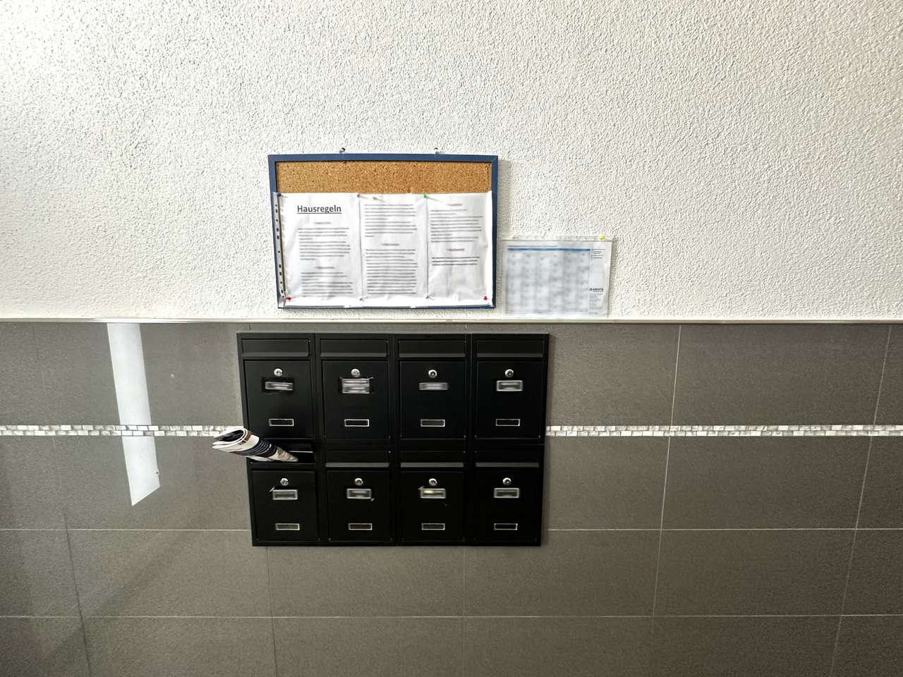 72.888€ Jährliche Rendite Top-Saniertes Mehrfamilienhaus mit 8 Wohneinheiten in Lierenfeld