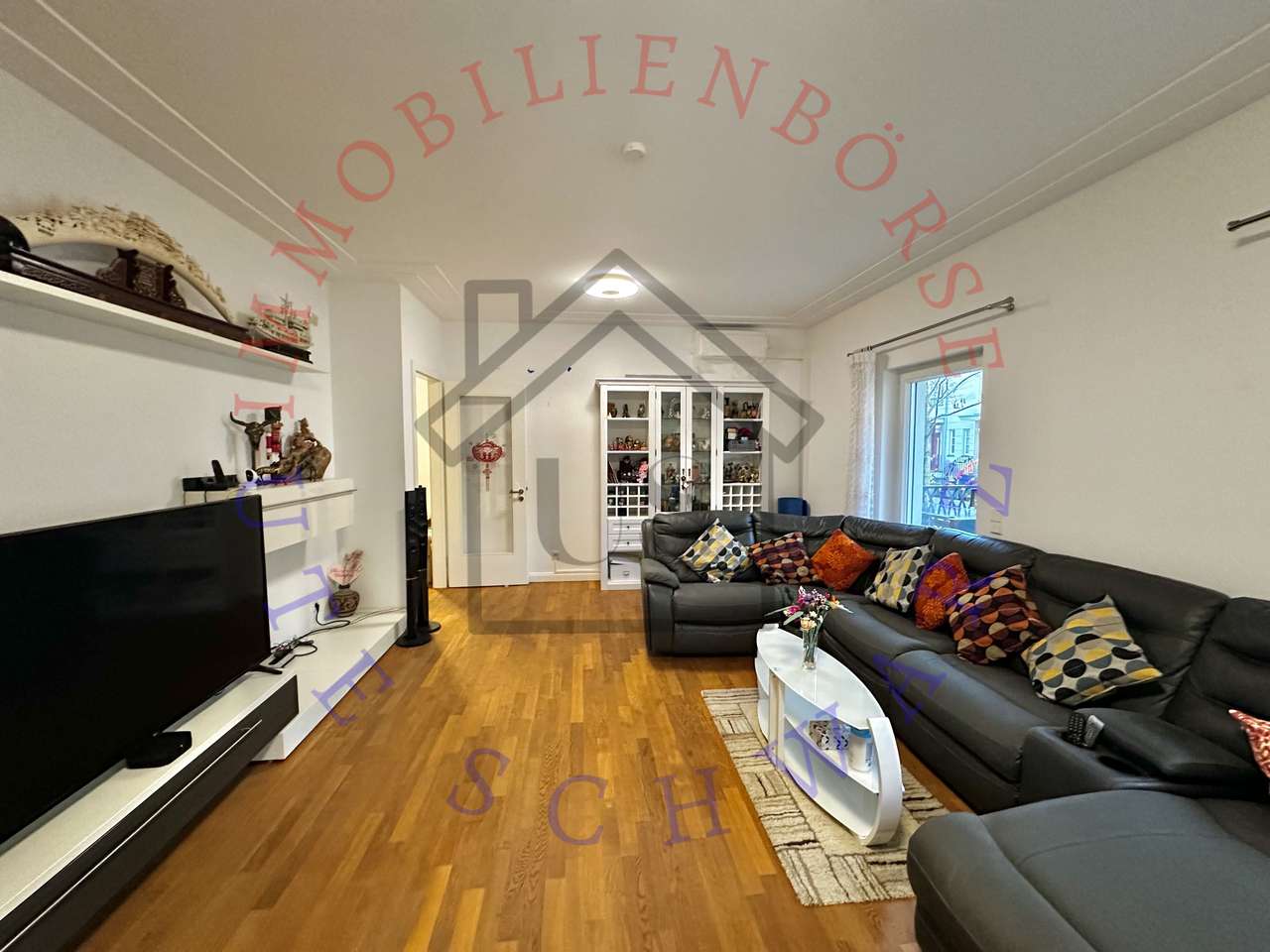 Gehobenes Wohnen in den Heinrich-Heine Gärten in großzügigen 188 Qm 5 Zimmer Maisonette + Eckbalkon