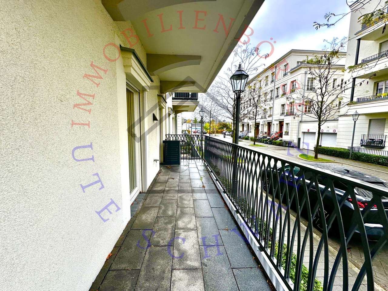 Gehobenes Wohnen in den Heinrich-Heine Gärten in großzügigen 188 Qm 5 Zimmer Maisonette + Eckbalkon