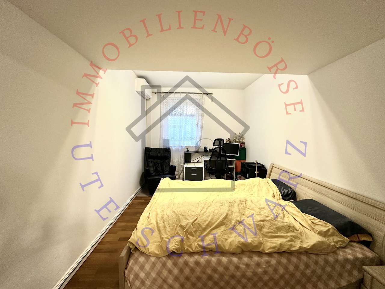 Gehobenes Wohnen in den Heinrich-Heine Gärten in großzügigen 188 Qm 5 Zimmer Maisonette + Eckbalkon