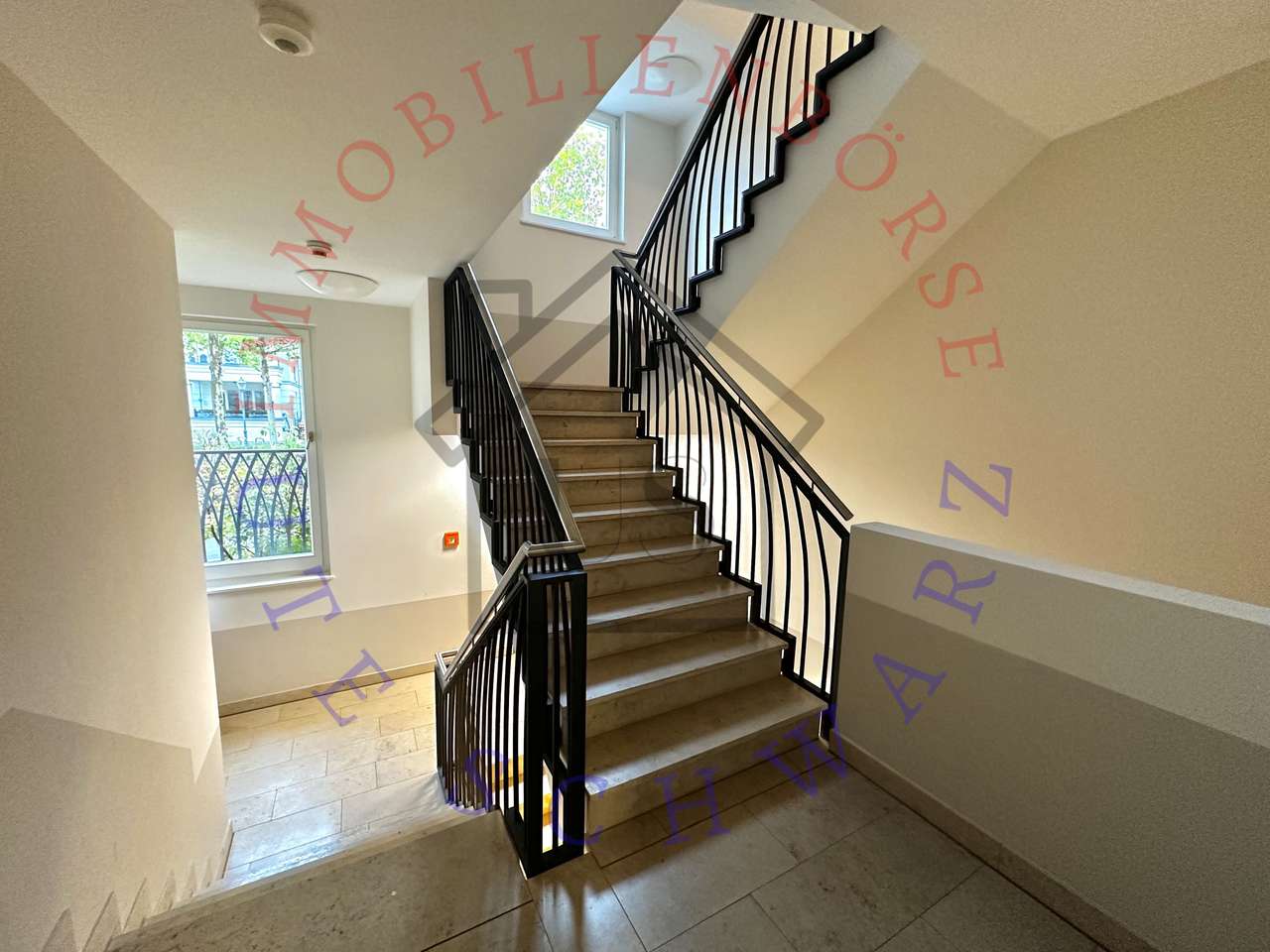 Gehobenes Wohnen in den Heinrich-Heine Gärten in großzügigen 188 Qm 5 Zimmer Maisonette + Eckbalkon