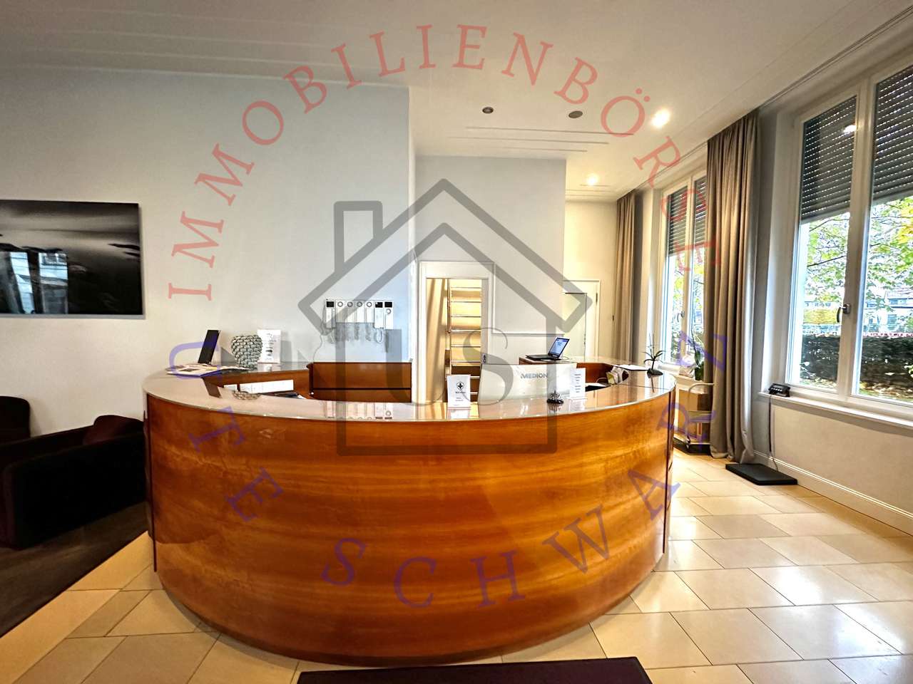 Gehobenes Wohnen in den Heinrich-Heine Gärten in großzügigen 188 Qm 5 Zimmer Maisonette + Eckbalkon