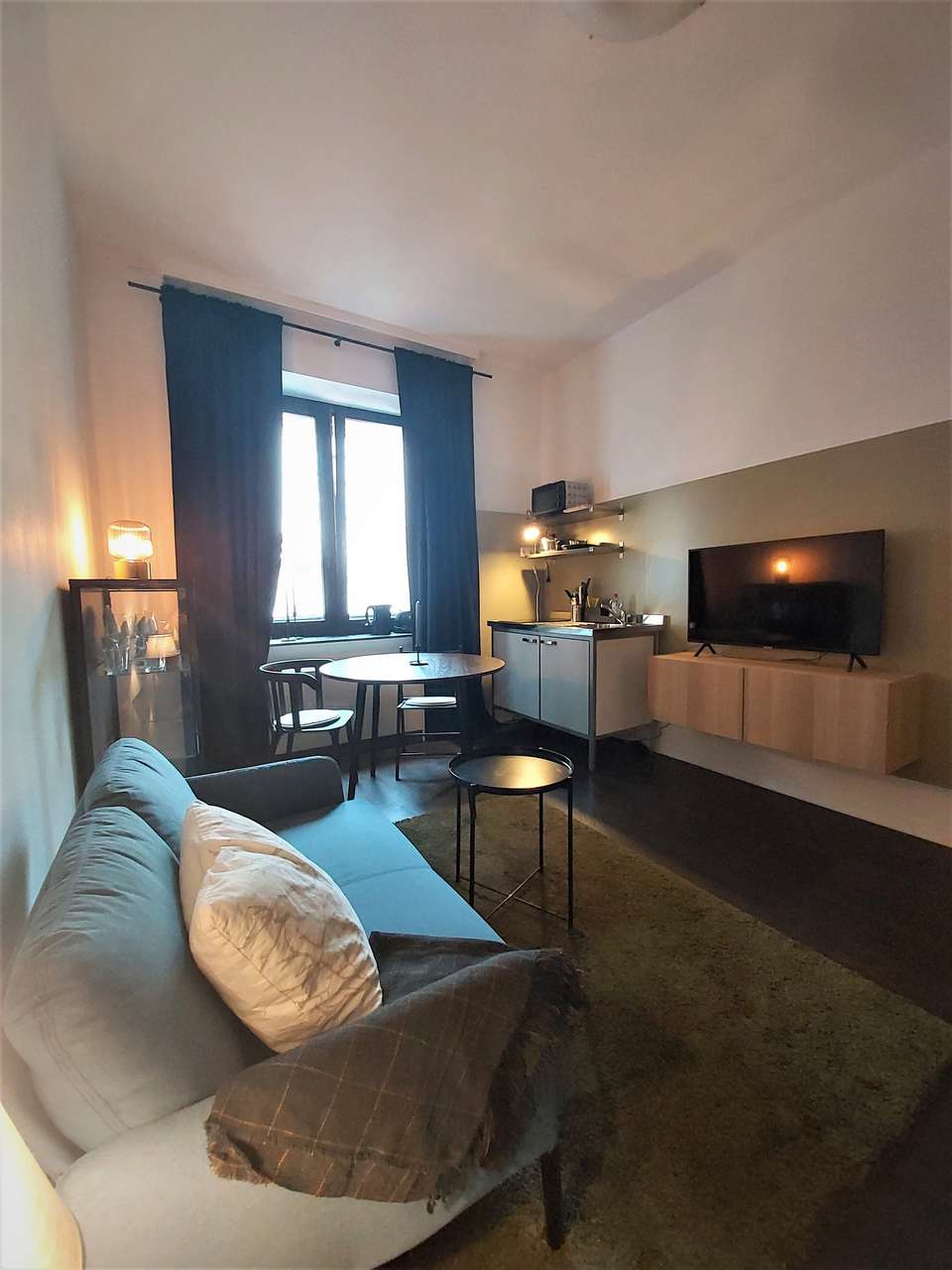 Pempelfort, 1-Zimmer-Wohnung, Miniküche 21 qm, frei ab sofort zum Selbstbezug od. Vermietung