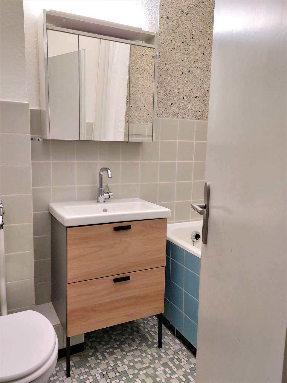 Pempelfort, 1-Zimmer-Wohnung, Miniküche 21 qm, frei ab sofort zum Selbstbezug od. Vermietung