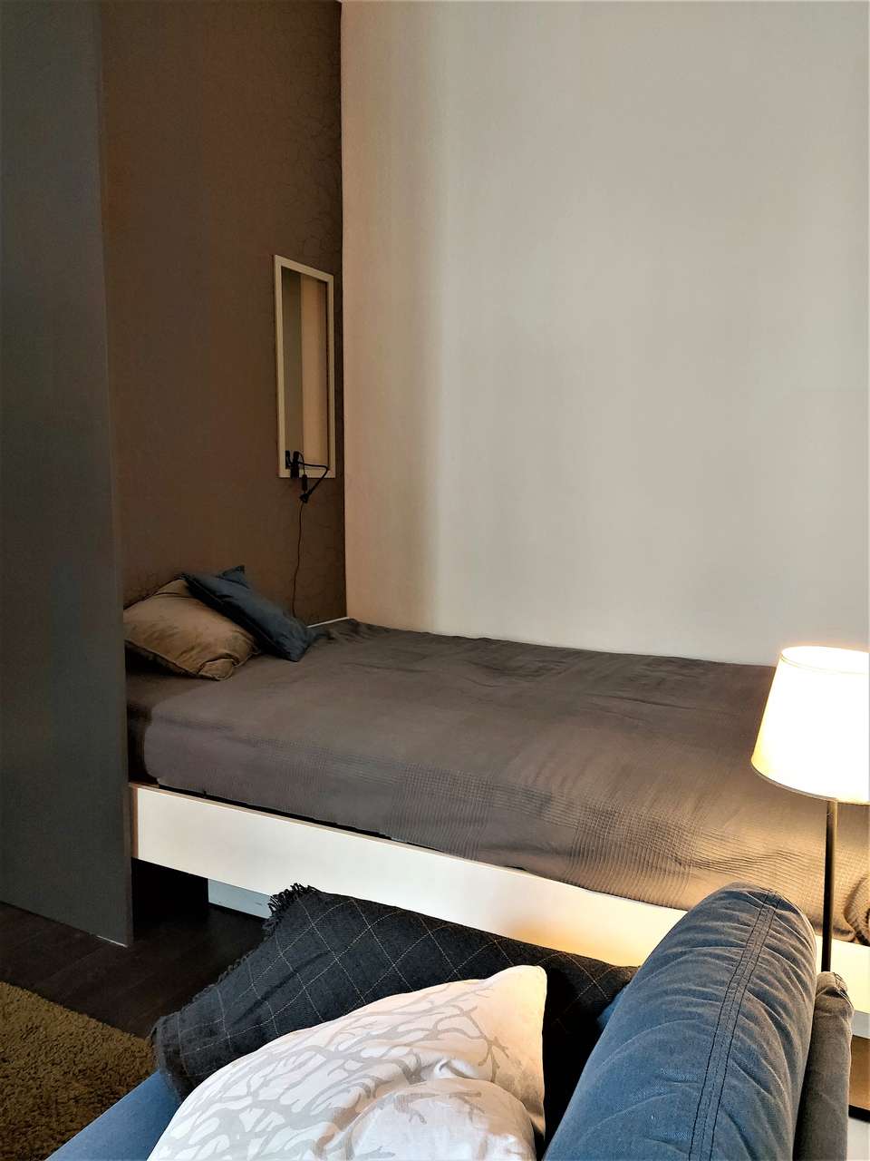 Pempelfort, 1-Zimmer-Wohnung, Miniküche 21 qm, frei ab sofort zum Selbstbezug od. Vermietung