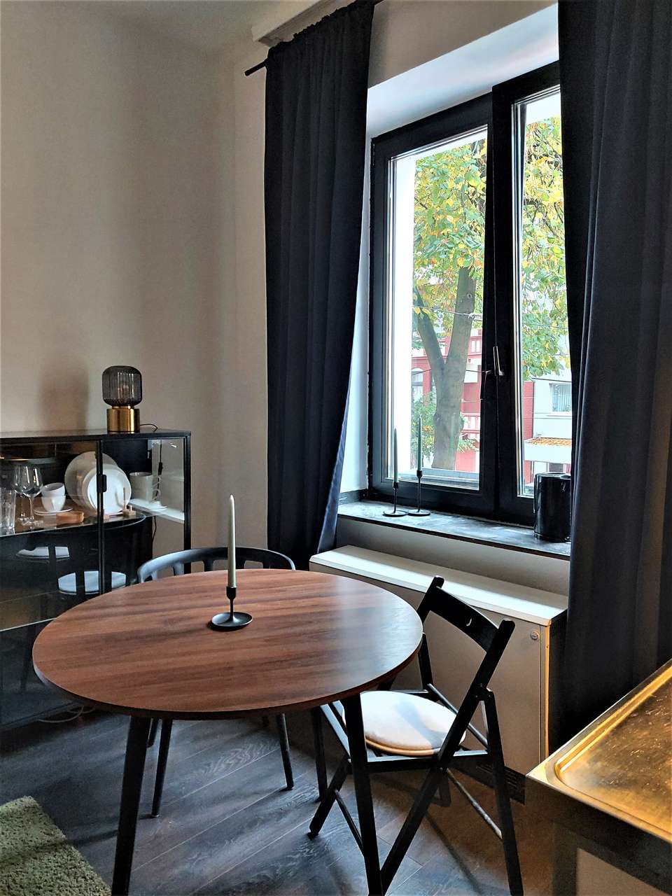 Pempelfort, 1-Zimmer-Wohnung, Miniküche 21 qm, frei ab sofort zum Selbstbezug od. Vermietung