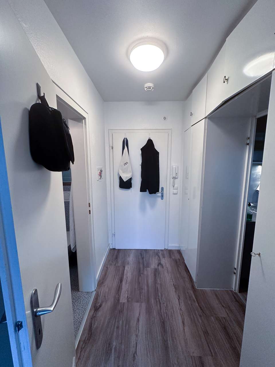 Gemütliche 2-Zimmer-Wohnung mit großem Balkon und Stellplatz