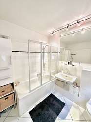 Badezimmer 1.OG Badezimmer 1.OG