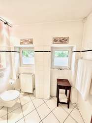 Badezimmer 1.OG Badezimmer 1.OG
