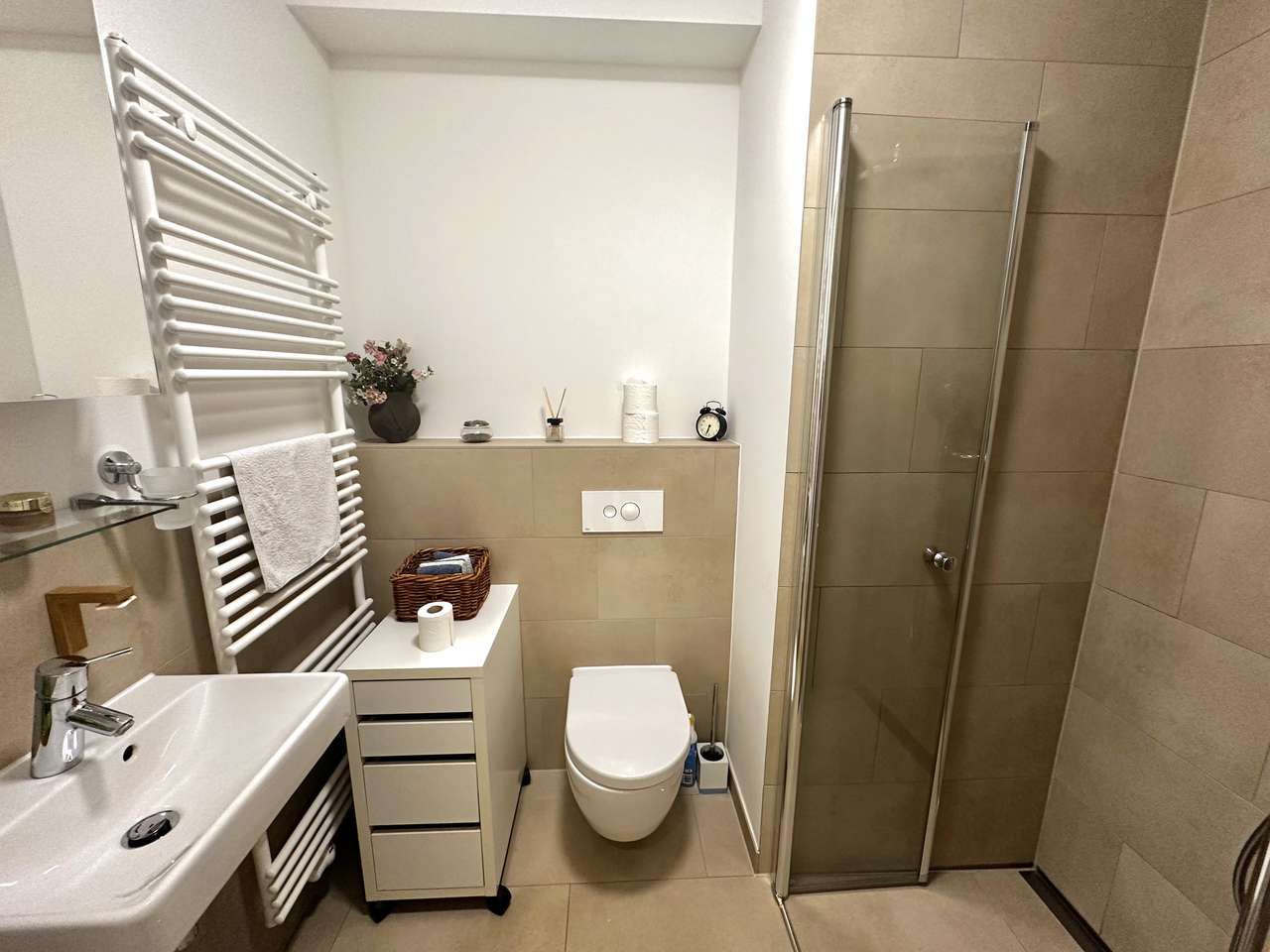 Gäste-Badezimmer Gäste-Badezimmer