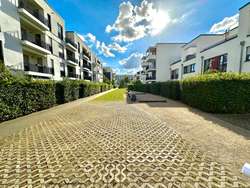 Straße Hausrückseite Straße Hausrückseite