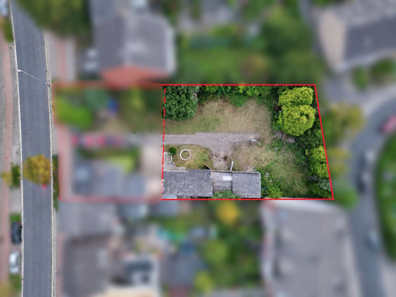 Großzügiges Baugrundstück mit ca. 893 m² – Potenzial für Mehrfamilienhaus in Neuss 